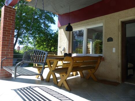 überdachte Terrasse