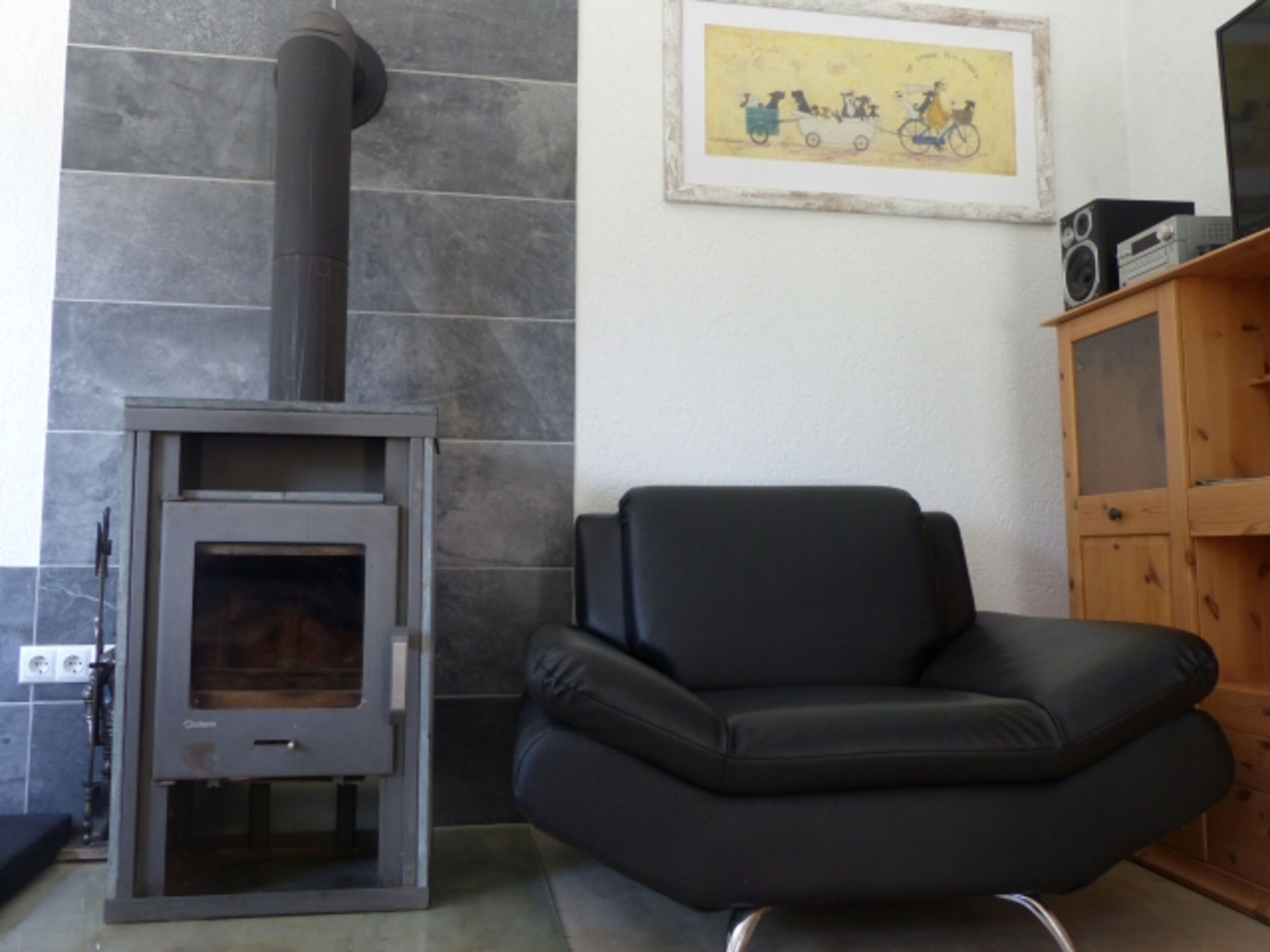 Gemütlicher Platz am Kamin