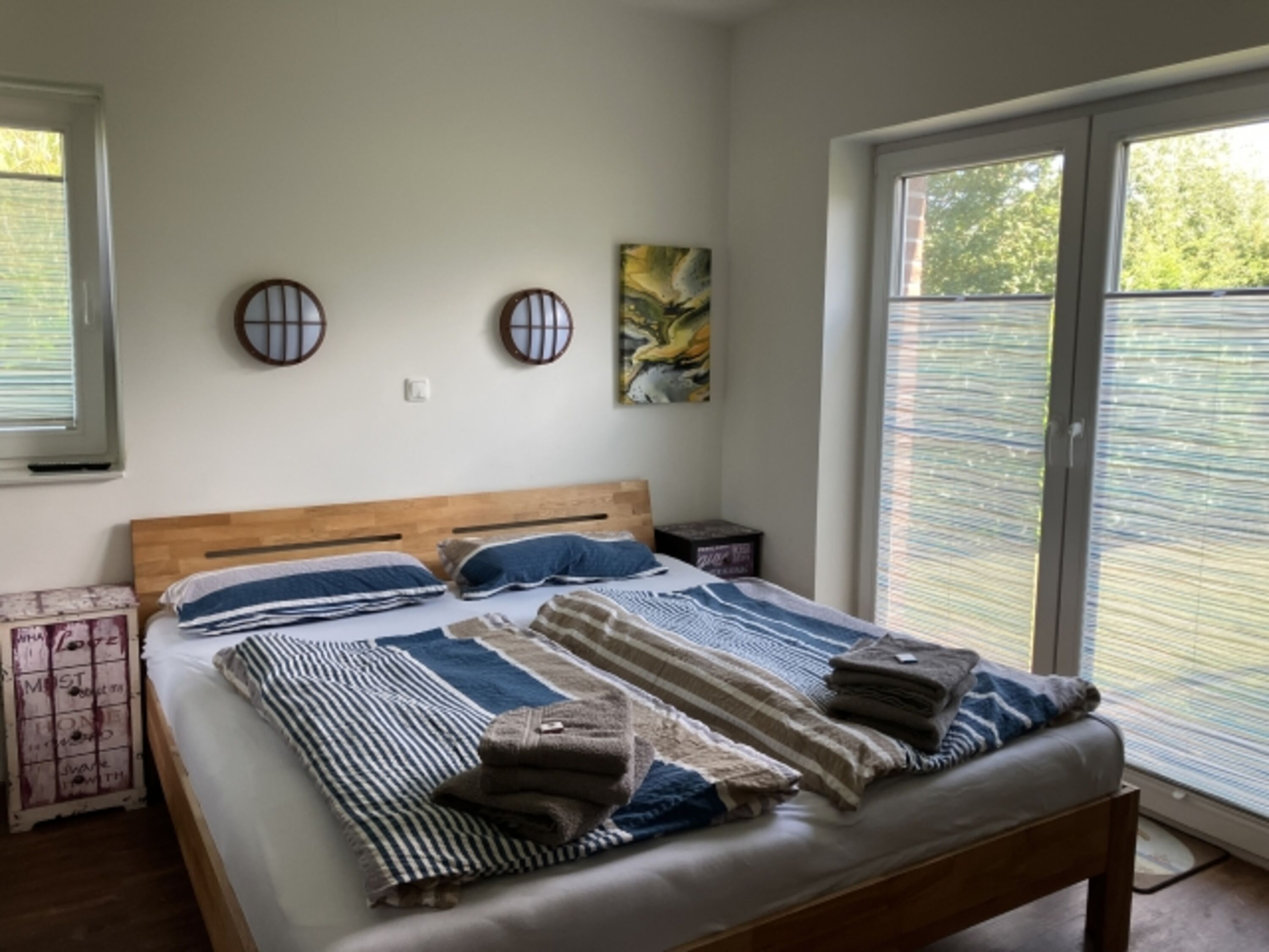 Schlafzimmer 1