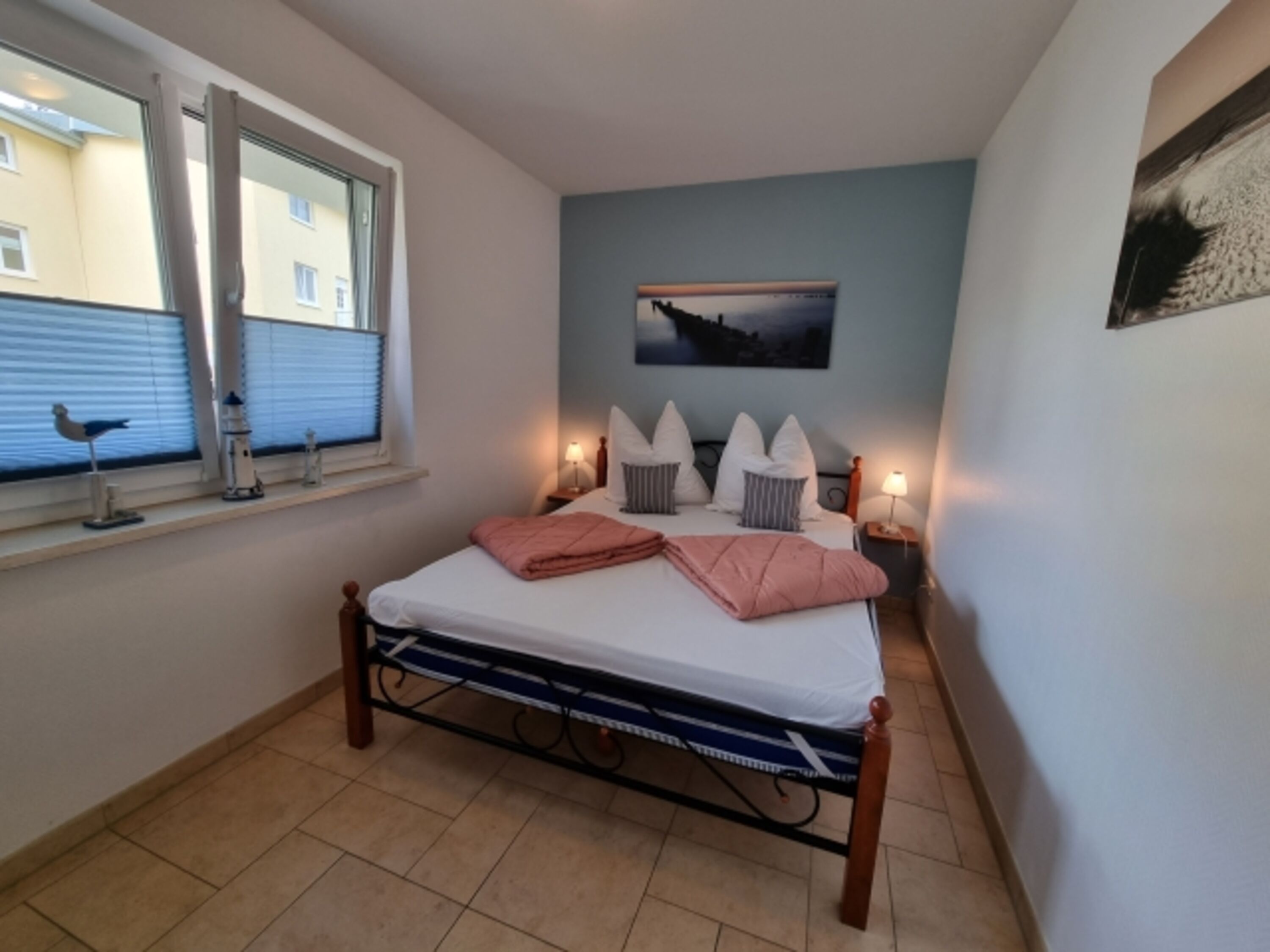 Schlafzimmer Doppelbett, durchgehende Matratze - großes Laken erforderlich1,60 x 2,00