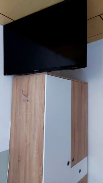 Fernseher im Schlafzimmer OG