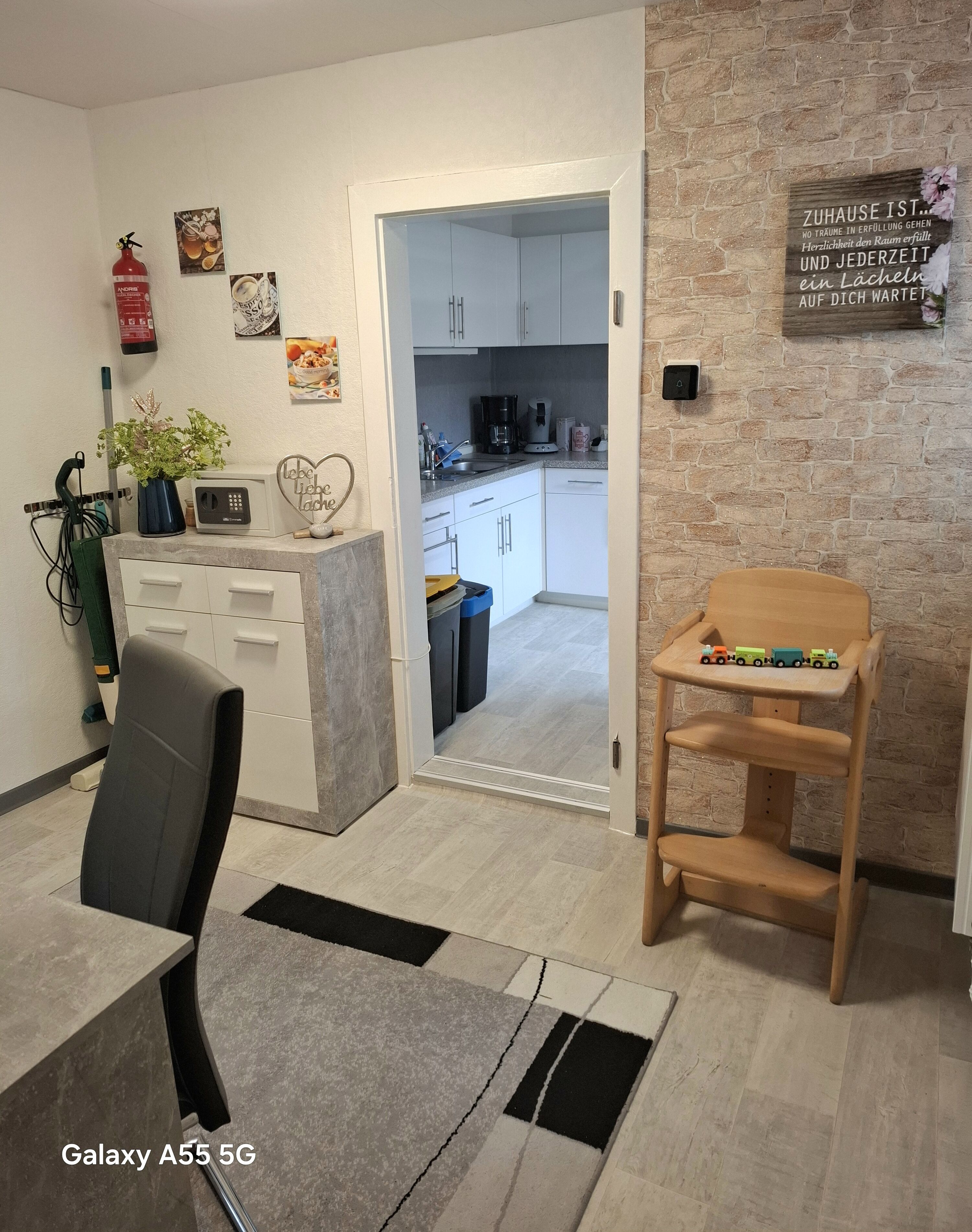 Oberer Flur mit Schreibtisch