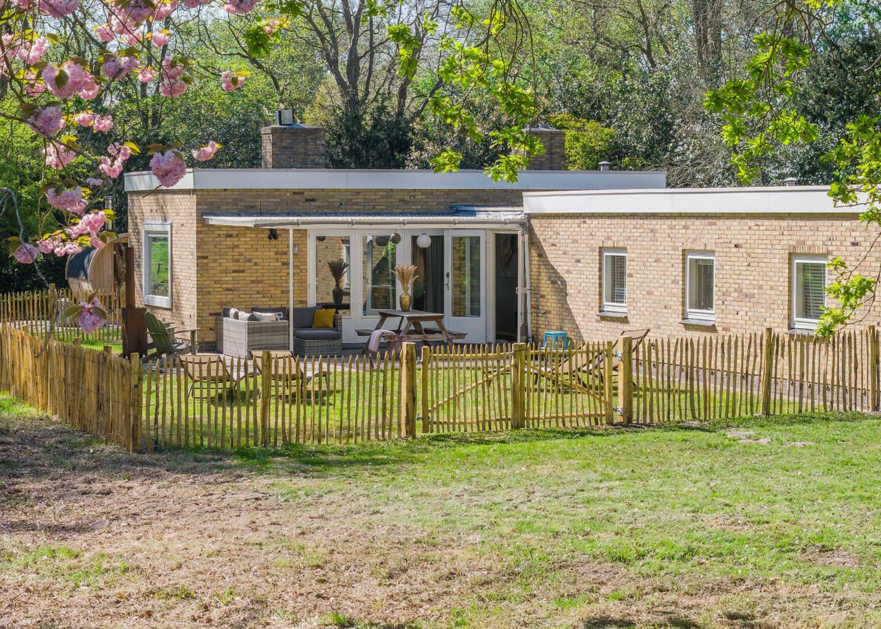 Der wunderschöne Bungalow mit umzäuntem Garten