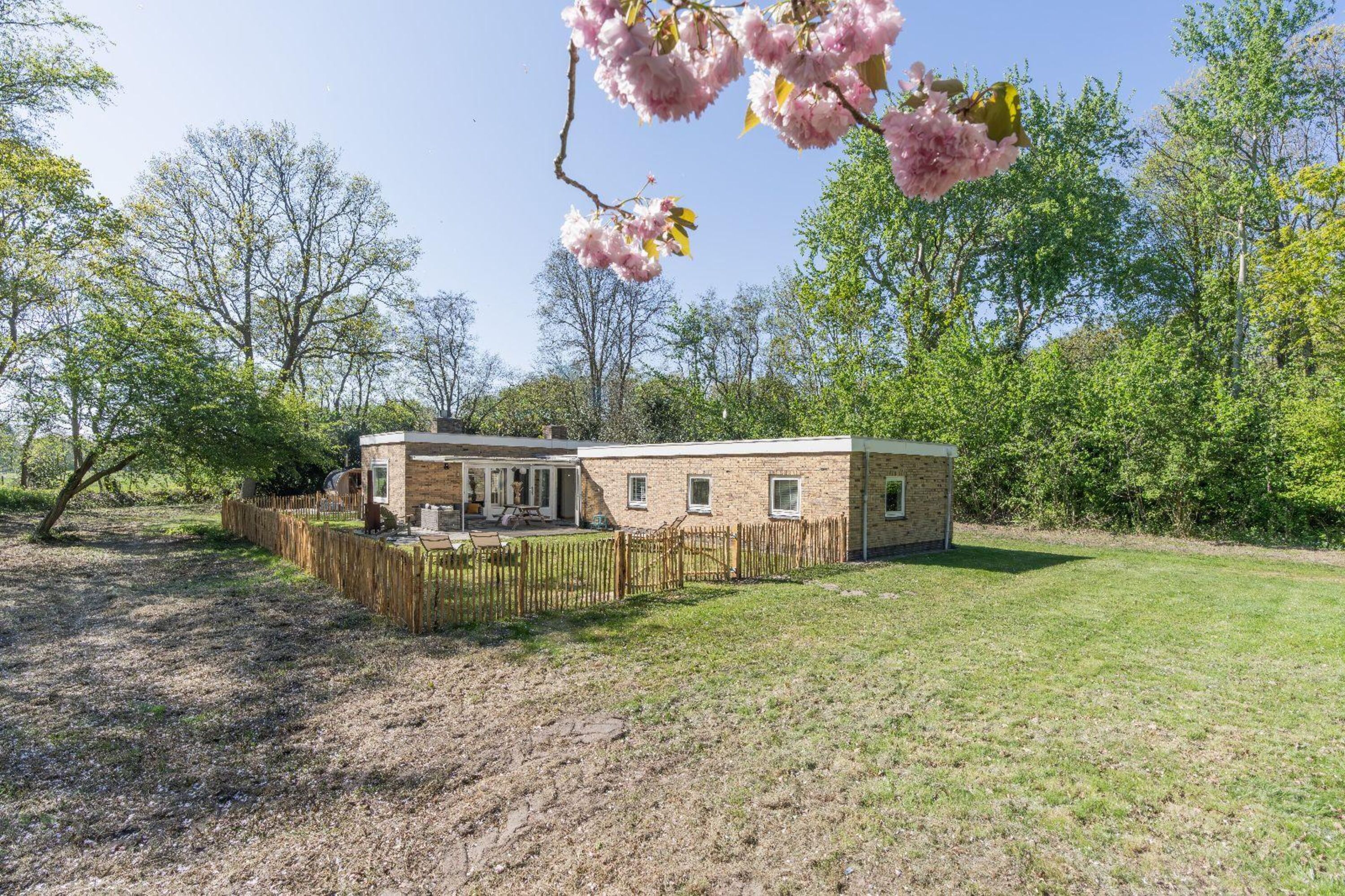 Der wunderschöne Bungalow mit umzäuntem Garten