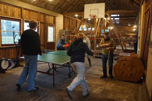 Stall für Leibesübungen: Tischtennis