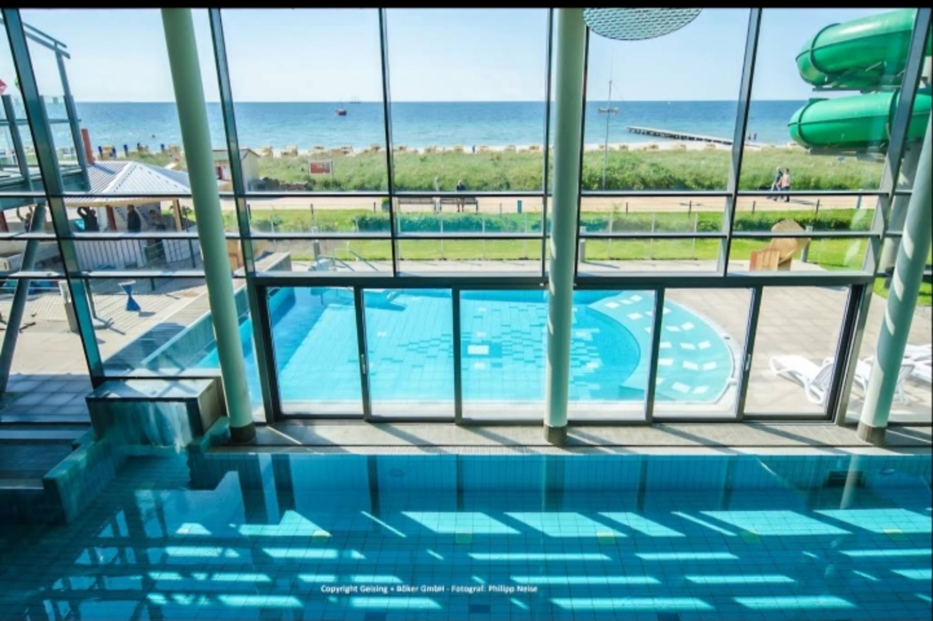 Der Eintritt ins Meerwasserschwimmbad ist inklusive