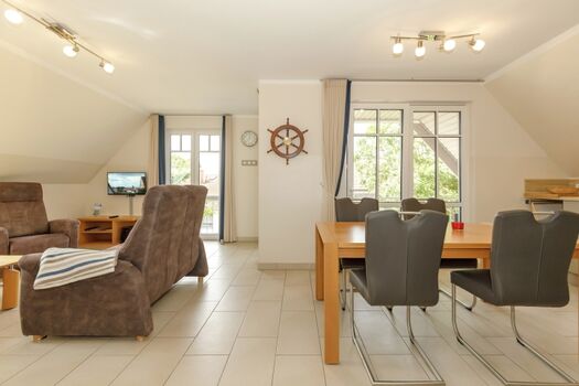 Wohn- und Essbereich