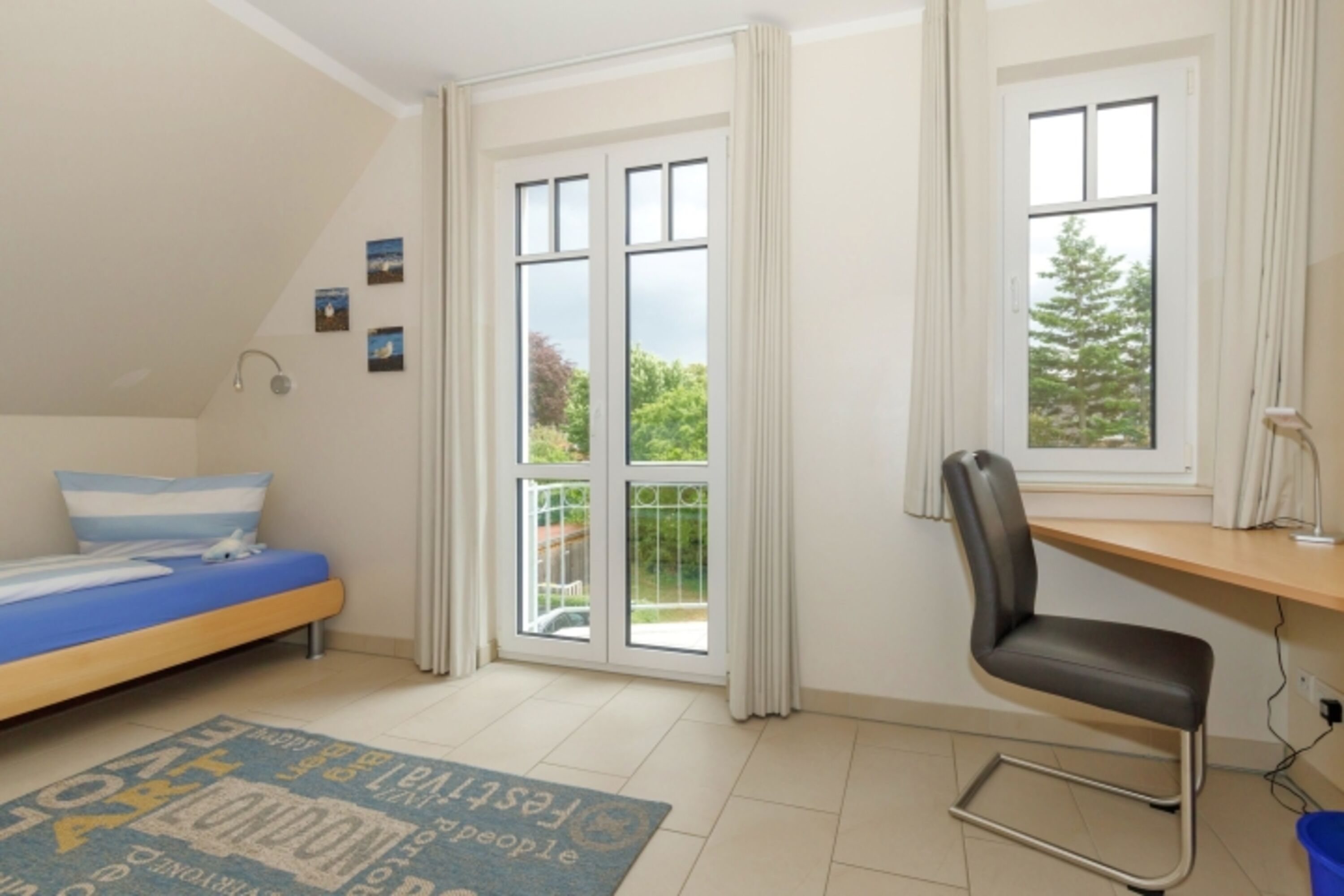 Schlafzimmer 2