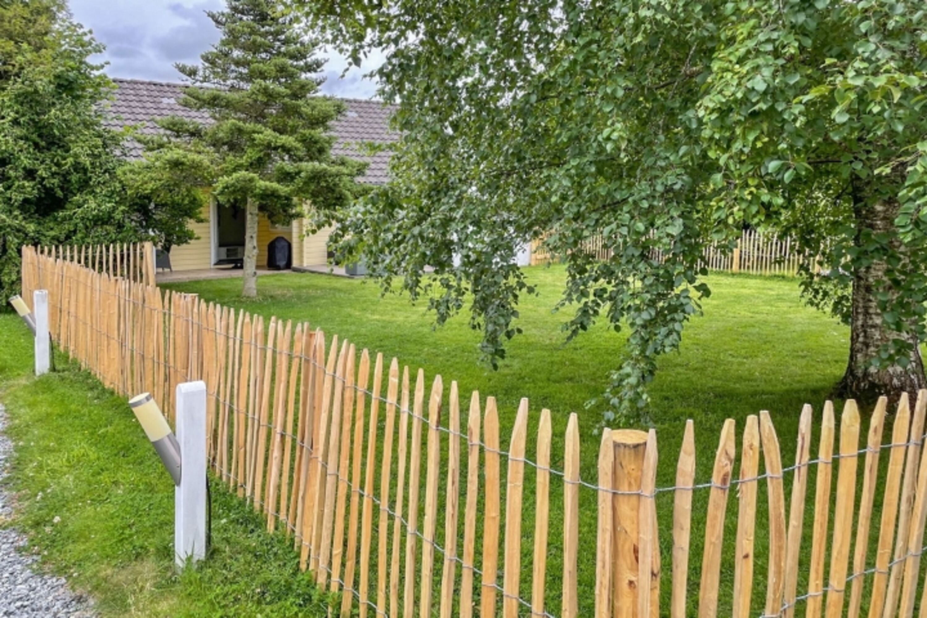 Friesenkrabbe - Kleiner eingezäunter Gartenbereich 
