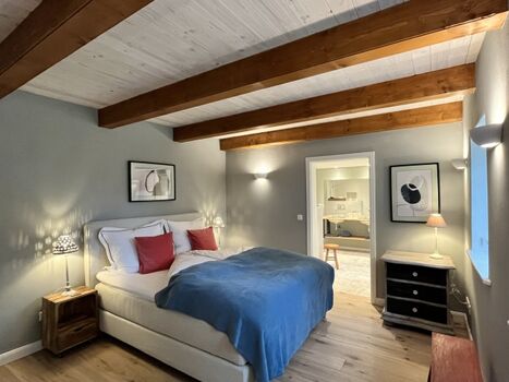 Schlafzimmer mit Bad