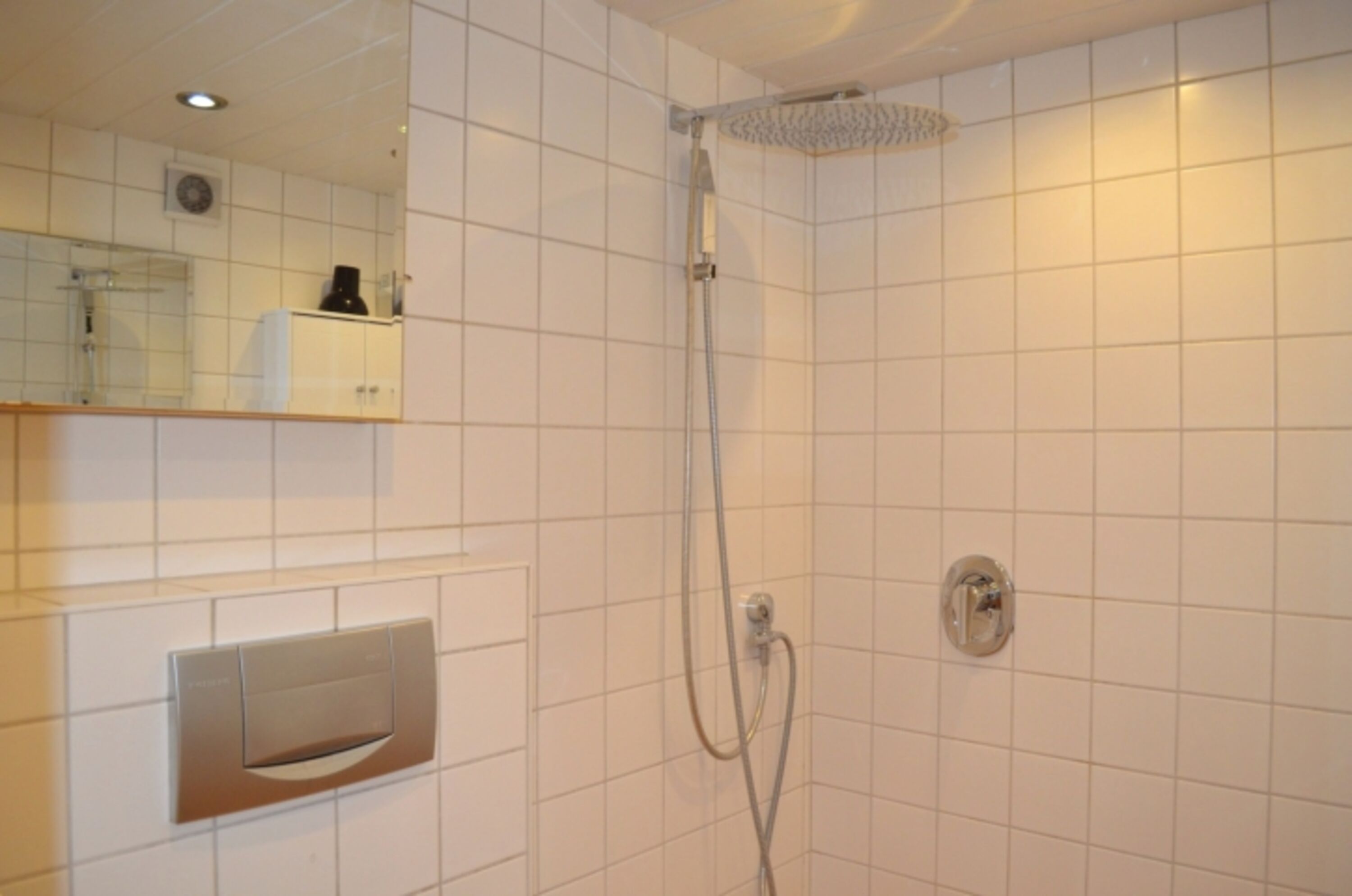 Bad mit Regendusche