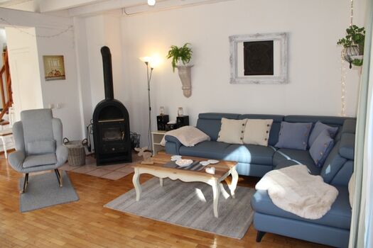 neu eingerichtetes Wohnzimmer