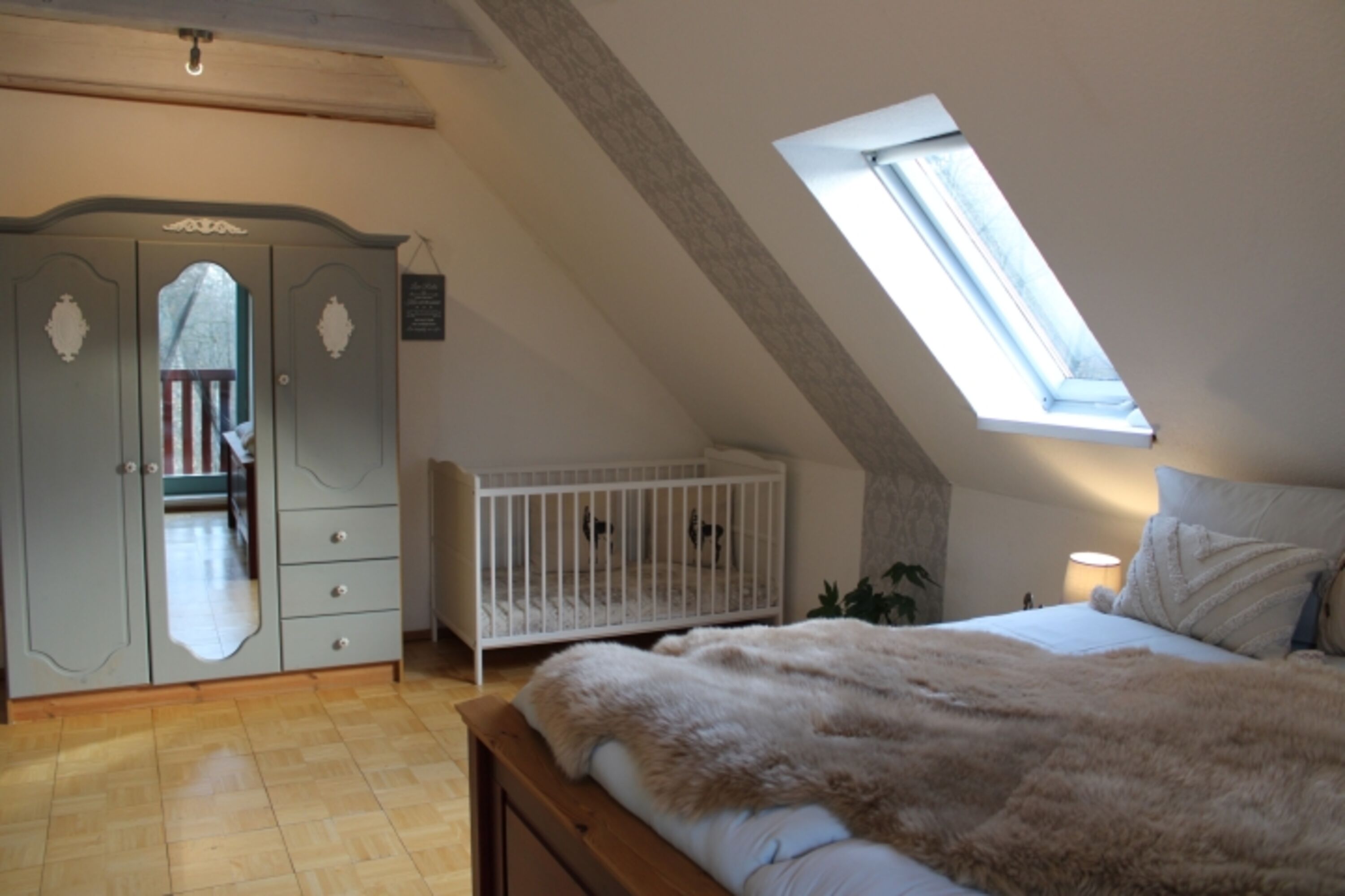Schlafzimmer 1