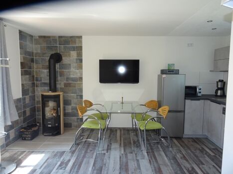 Wohnzimmer mit Kaminofen