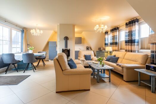 Wohnbereich/ Küche/ Espplatz