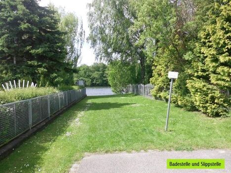 Badestelle in ca. 300m Entfernung