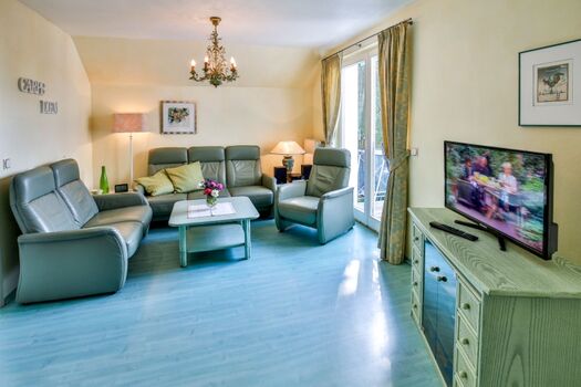 Wohnzimmer mit Kamin