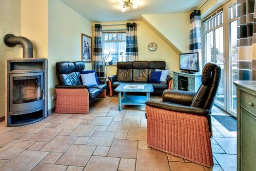 Wohnbereich mit Kamin