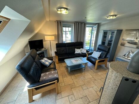 Wohnzimmer mit Kamin