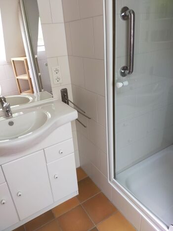 Kleines Duschbad im Obergeschoss