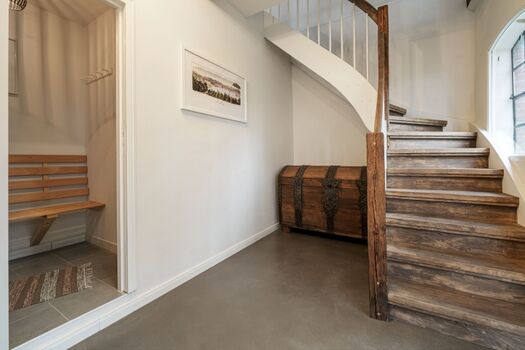 Eingangsbereich im Erdgeschoss mit Sauna