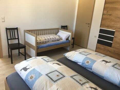 Kostenlose Aufbettung für bis zu  drei Personen