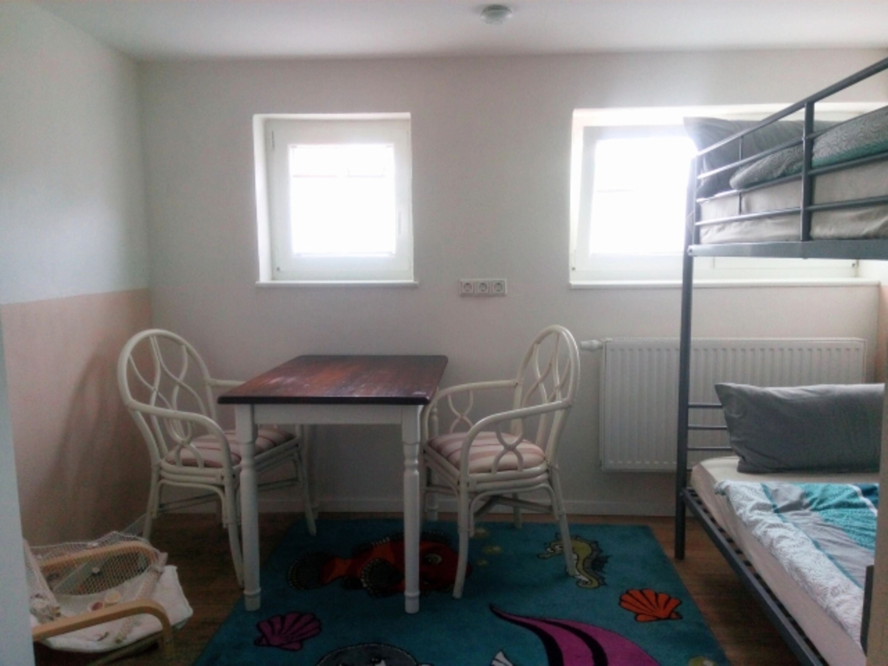 Schlafzimmer mit großen Etagenbett