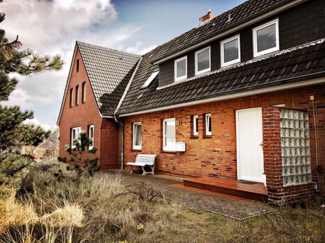 TIDE4 Ferienwohnung Amrum Ansicht Hinterhaus
