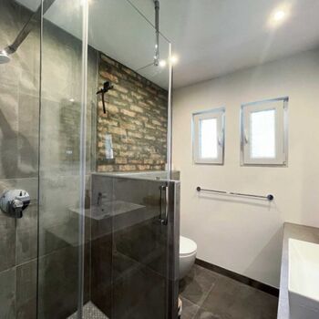 TIDE4 Ferienwohnung Amrum Apartment 8 Badezimmer mit Dusche 2