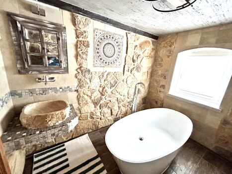 Bad mit Badewanne/WC