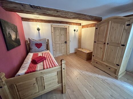 grosses Schlafzimmer