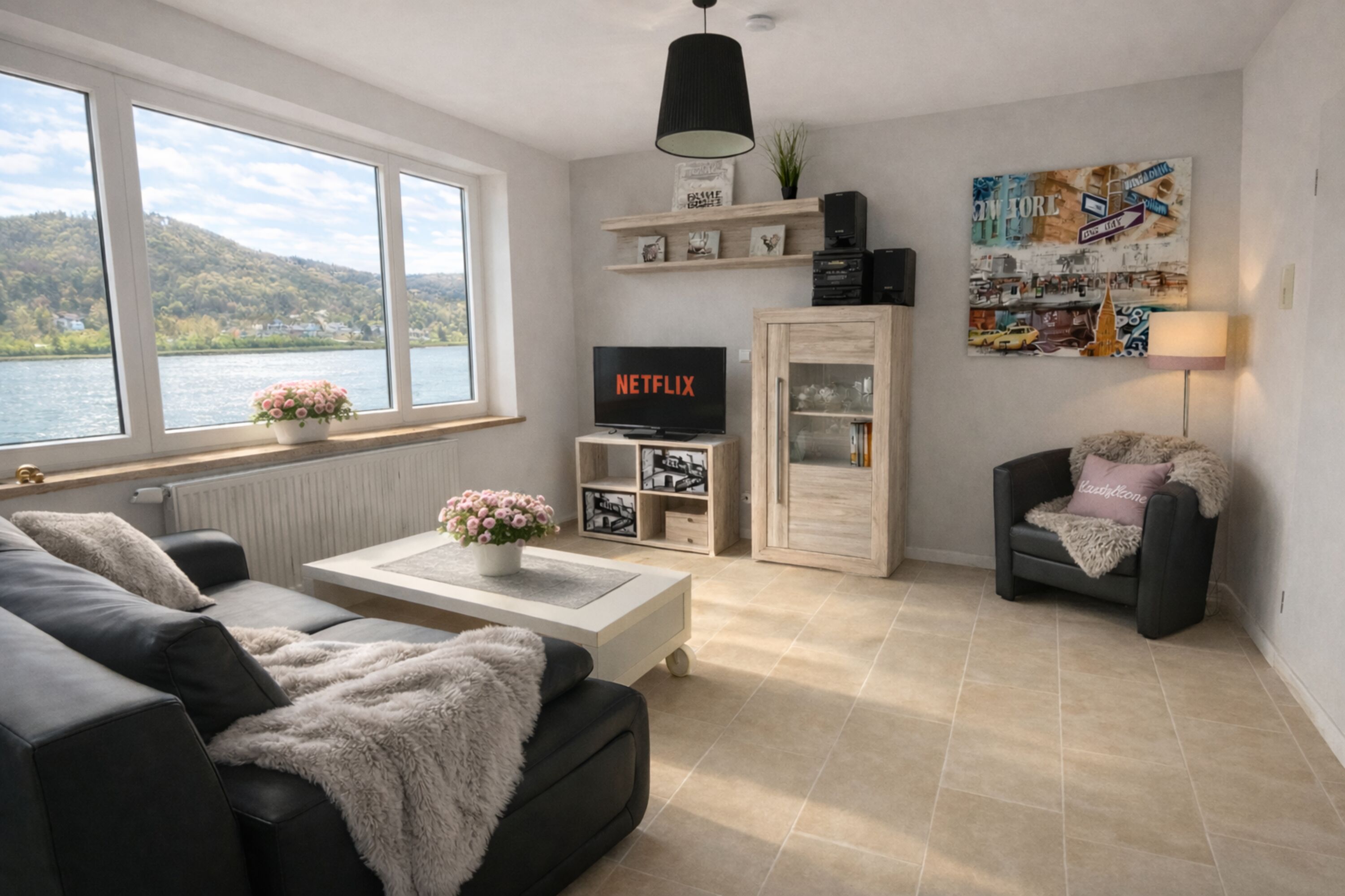 Wohnzimmer mit Rheinblick