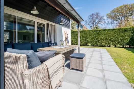Die tolle Veranda mit Lounge-Ecke