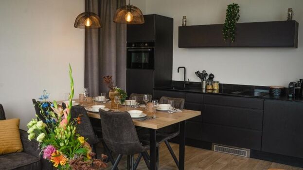 Küche mit Essbereich