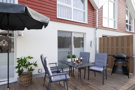 Haus Nordwald - Ihr "Wohn-/Eßzimmer"  im Grünen 