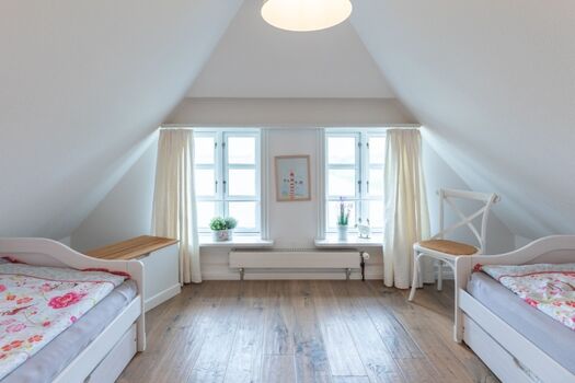 Witthuis - Schlafzimmer mit zwei Einzelbetten ( 90x200 ) im Obergeschoss