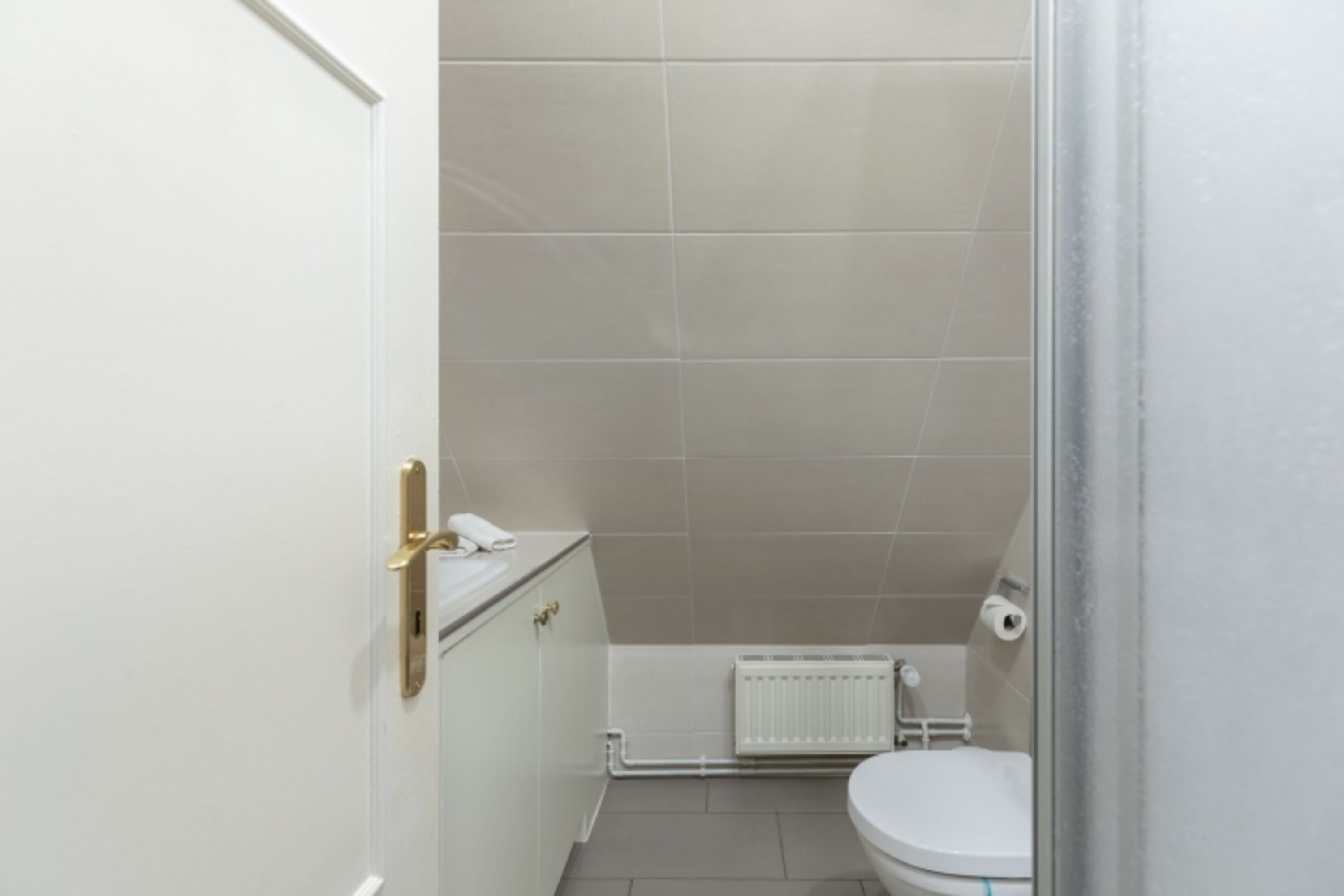 Witthuis - Kleines Duschbad mit WC im Obergeschoss 