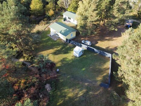 Das Bodden Paradise Cottage aus der Vogelperspektive