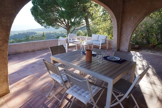 Sonnenterrasse mit Traumblick