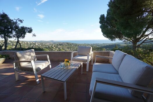 Sonnenterrasse mit Traumblick