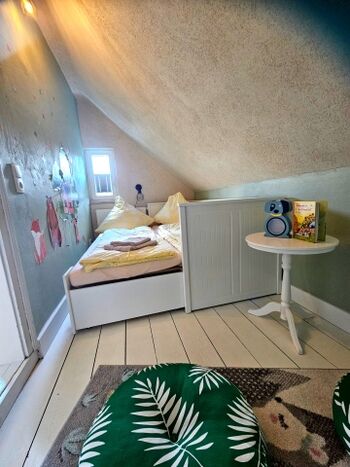 Kinderzimmer 2 mit Ausziehbett