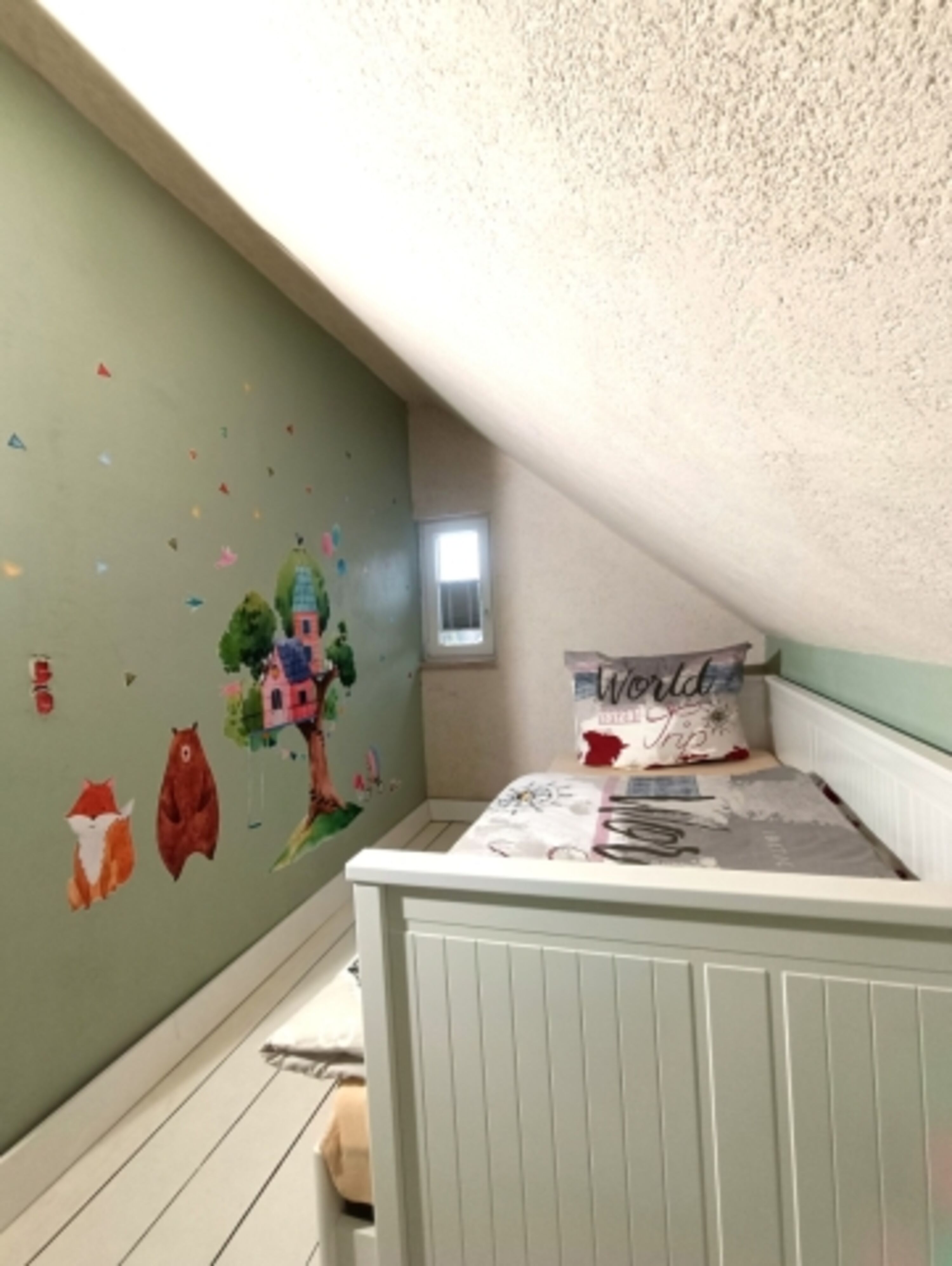 Kinderzimmer 1 mit 80x200 ausziehbar 160x200