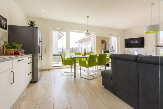 Wohn - und Essbereich