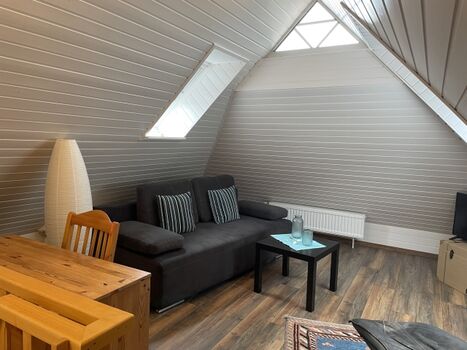 Studio mit Schreibtisch 