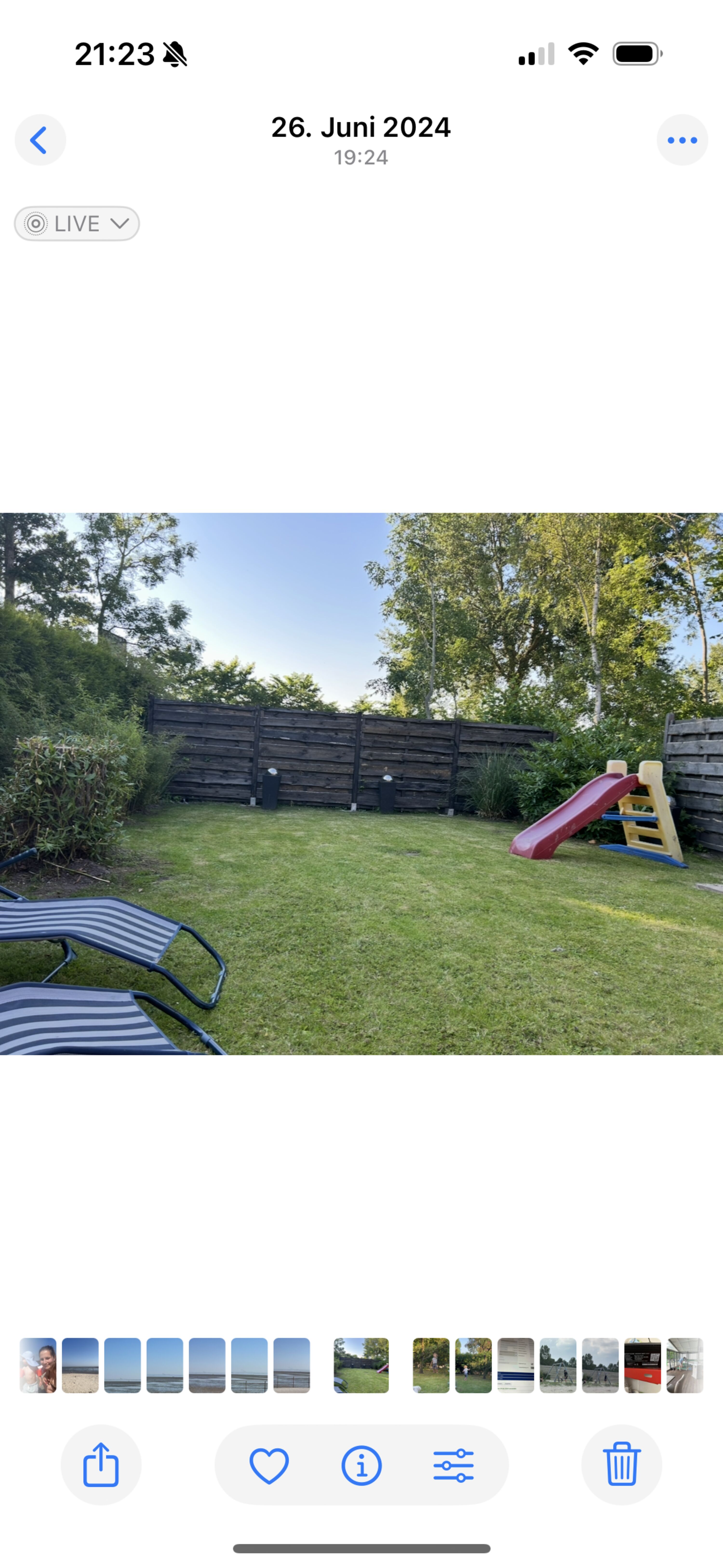 Garten hinterm Haus