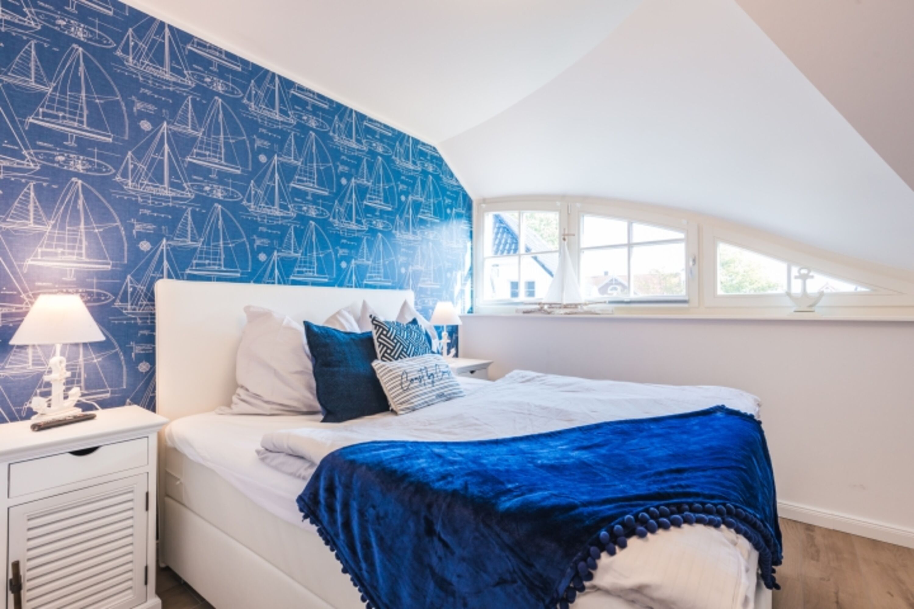 Schlafzimmer 1