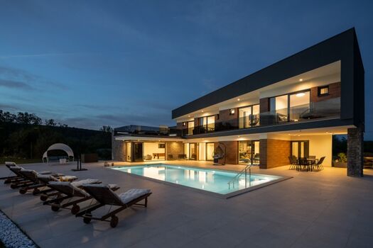 Die Umgebung ist sehr unberührt und ruhig und bietet einen wirklich entspannten und stressfreien Urlaub, den Sie verdienen