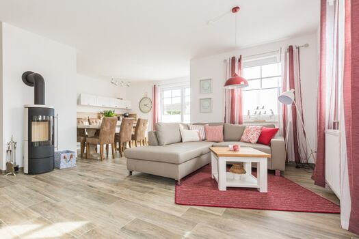 Wohnbereich mit Kamin