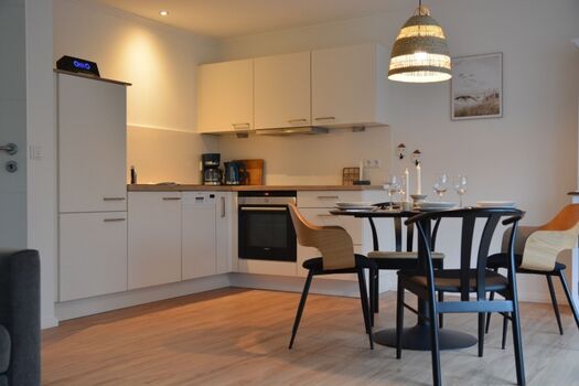 Küche mit Essbereich