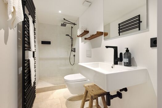 Badezimmer eins im EG